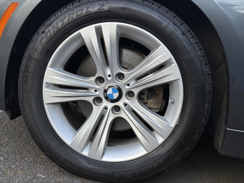 Used 2017 BMW 330i xDrive Sedan w/ Premium Package image 36