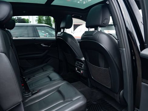 Used 2017 Audi Q7 3.0T Premium Plus w/ Premium Plus Package AWD/4WD image 24