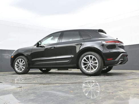 New 2025 Porsche Macan AWD/4WD image 38