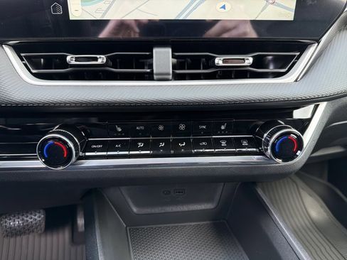 New 2026 Chevrolet Equinox LT image 19