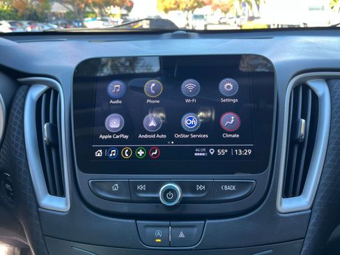 Used 2024 Chevrolet Malibu LT image 21