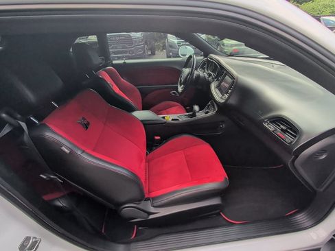 Used 2020 Dodge Challenger R/T Scat Pack RWD image 15