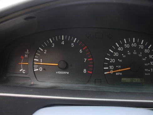 Used 1998 Toyota Tacoma 4x4 Xtracab image 7