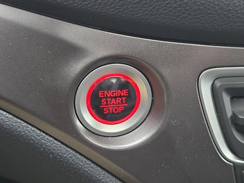 Used 2025 Honda Passport EX-L image 19