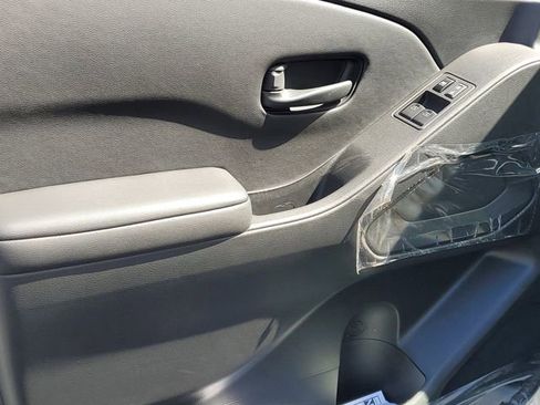 New 2026 Nissan Frontier S image 10