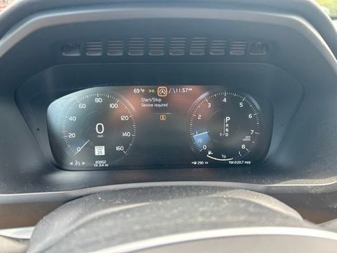 Used 2017 Volvo XC90 T6 Momentum w/ Vision Package AWD/4WD image 15