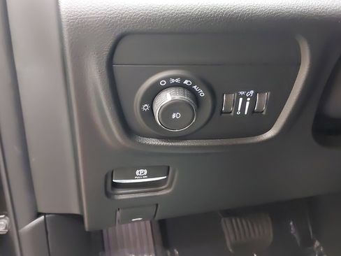 New 2025 Jeep Grand Cherokee L Limited w/ Luxury Tech Group II image 23