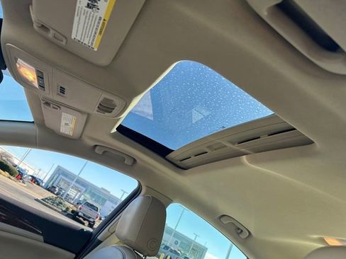 Used 2013 Buick Regal Premium FWD image 22