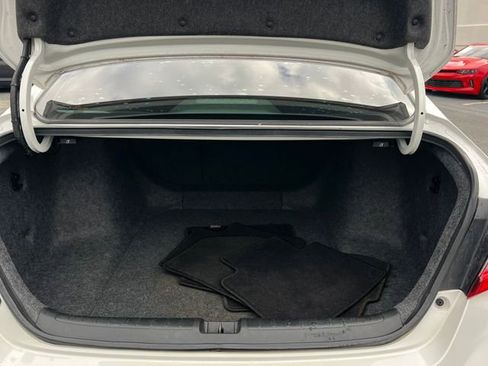 Used 2018 Honda Accord EX image 27