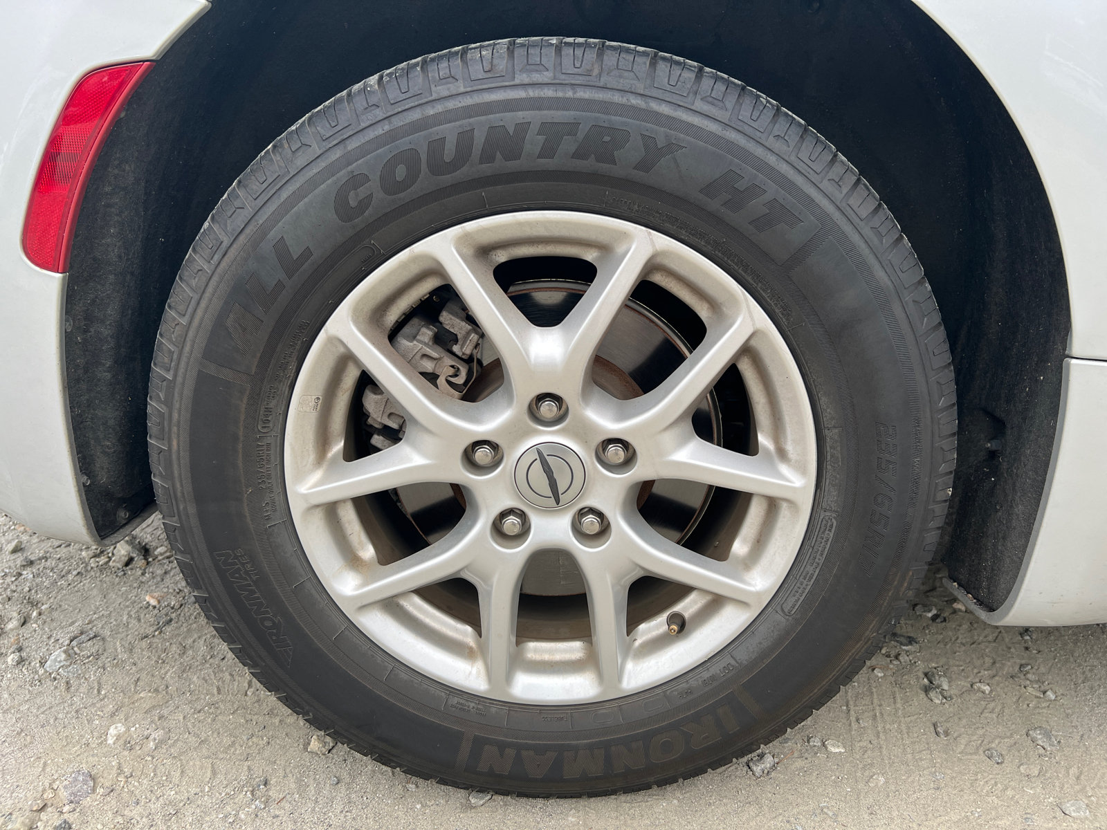 Used 2024 Chrysler Pacifica Touring-L FWD image 20