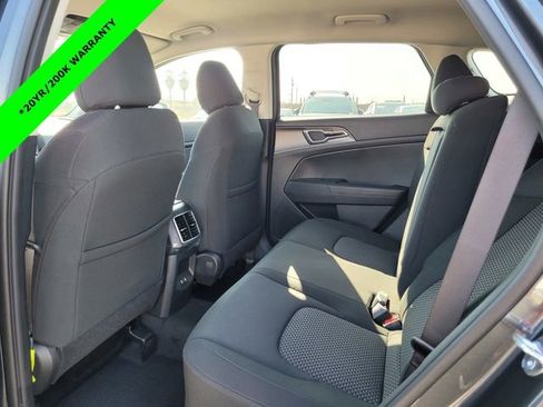 New 2026 Kia Sportage LX image 6