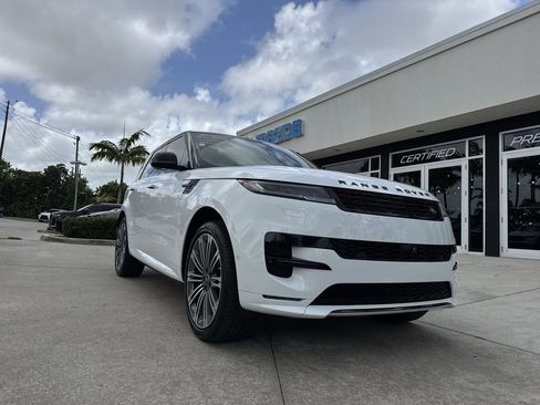 Used 2024 Land Rover Range Rover Sport Dynamic SE image 30