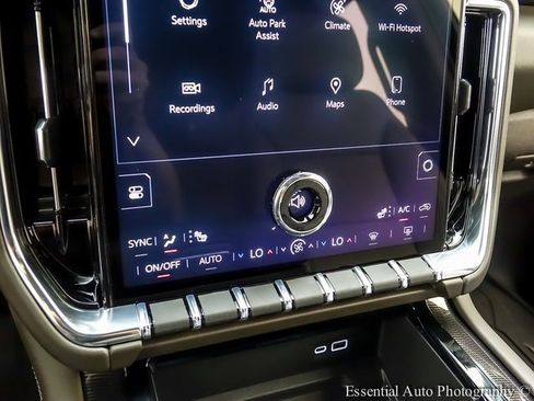 New 2026 GMC Yukon Elevation image 14