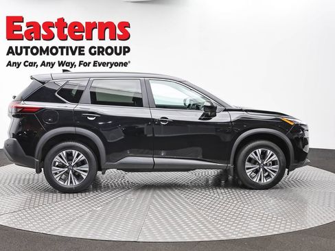 Used 2023 Nissan Rogue SV AWD/4WD image 4
