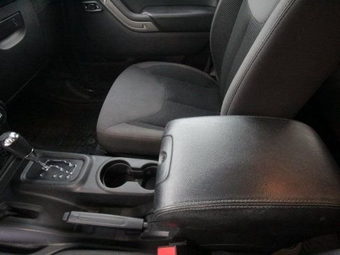 Used 2017 Jeep Wrangler Unlimited Sport image 22