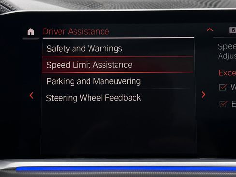 Used 2022 BMW X5 xDrive40i w/ M Sport Package image 17