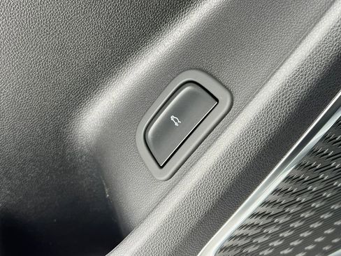 New 2026 Buick Enclave Sport Touring w/ Power Package image 21