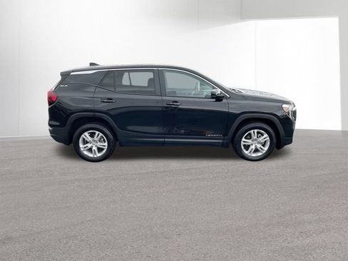Used 2024 GMC Terrain SLE AWD/4WD image 31