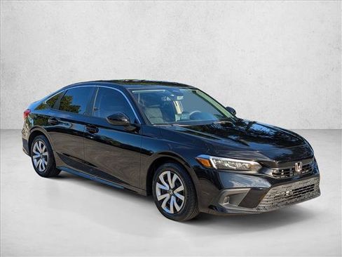 Used 2023 Honda Civic LX image 3