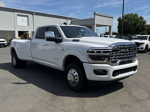 New 2026 RAM 3500 Limited AWD/4WD image 14