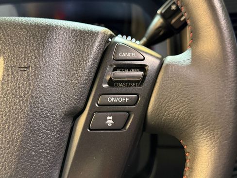 Used 2024 Nissan Titan PRO-4X w/ Pro-4x Convenience Package AWD/4WD image 16