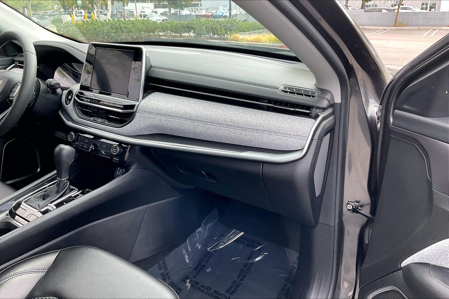 Used 2022 Jeep Compass Latitude AWD/4WD image 18
