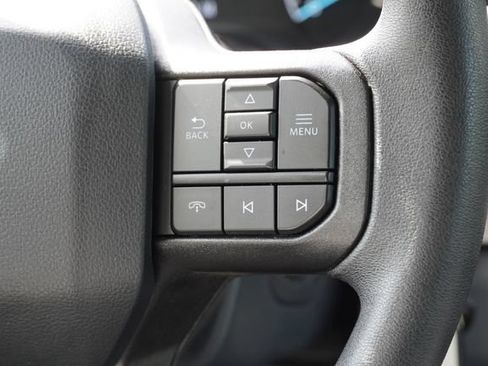 Certified 2025 Ford F250 XL AWD/4WD image 30
