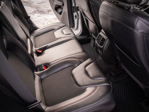 Used 2021 Jeep Cherokee Trailhawk image 30