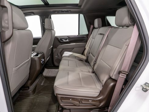 Used 2022 GMC Yukon SLT w/ SLT Premium Package RWD image 33