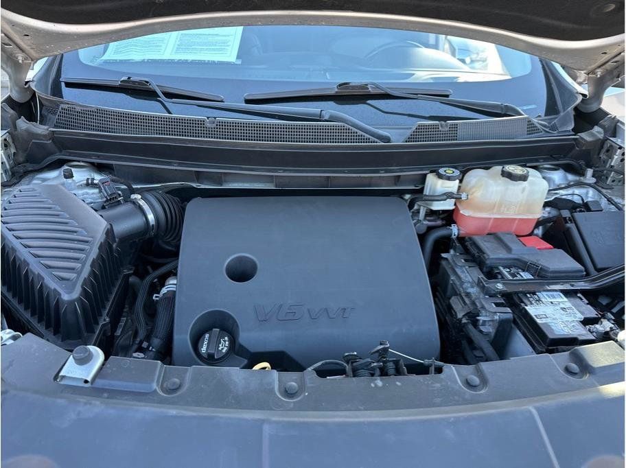 Used 2021 Chevrolet Traverse Premier w/ Redline Edition FWD image 20