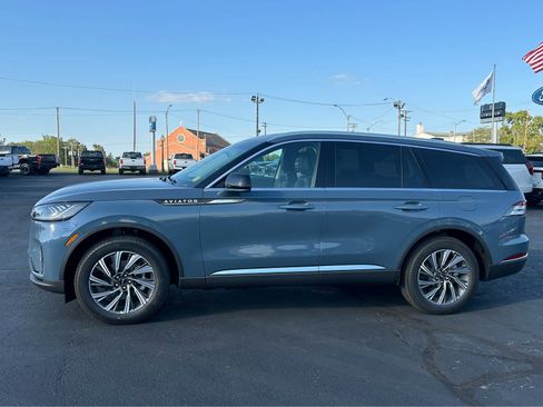 New 2025 Lincoln Aviator AWD w/ Equipment Group 101A image 1