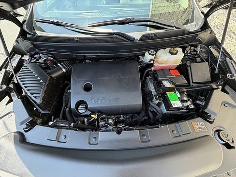 Used 2018 Buick Enclave Premium w/ Experience Buick Package FWD image 33