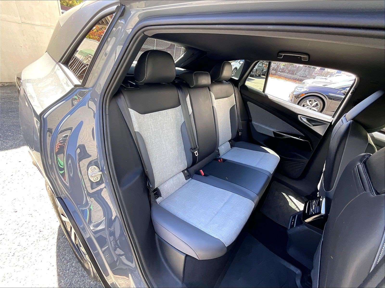 Certified 2023 Volkswagen ID.4 Pro RWD image 24