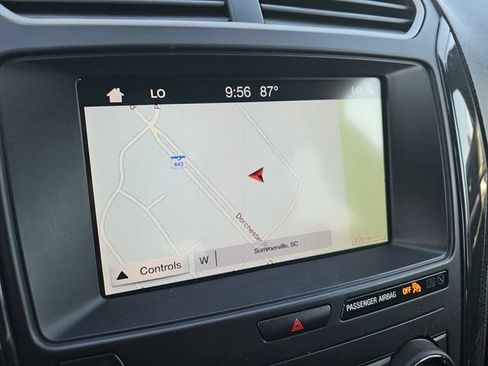 Used 2019 Ford Explorer XLT w/ Equipment Group 202A FWD image 18