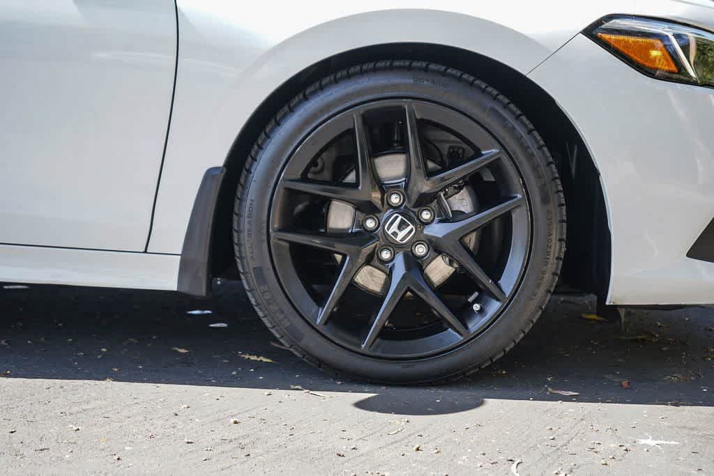 Used 2023 Honda Civic Sport image 9