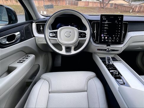 New 2026 Volvo XC60 B5 Ultra w/ Protection Package Premier image 15