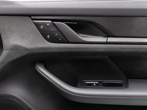 Used 2023 Porsche Taycan GTS image 55