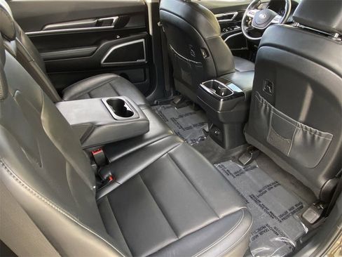 Used 2020 Kia Telluride S w/ S 8 Passenger Seating Package image 14