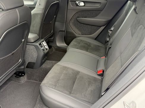 Certified 2023 Volvo C40 P8 Recharge Ultimate AWD/4WD image 21