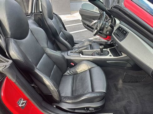 Used 2005 BMW Z4 2.5i image 20