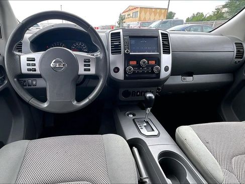 Used 2021 Nissan Frontier SV RWD image 16