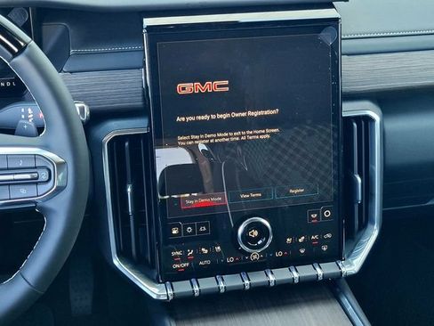 New 2026 GMC Acadia Denali w/ Super Cruise Package AWD/4WD image 15