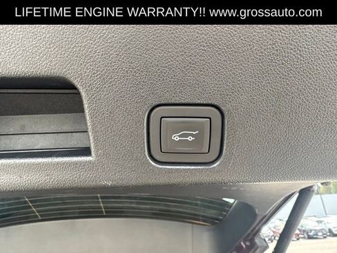 Used 2025 GMC Acadia Elevation AWD/4WD image 33