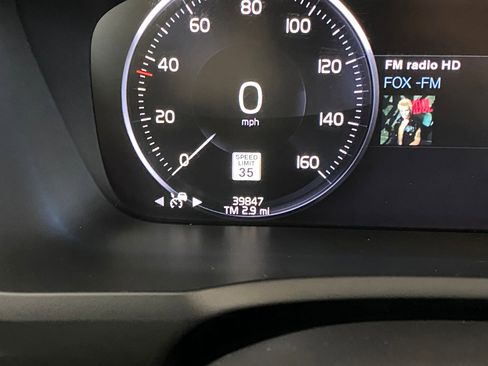 Used 2019 Volvo XC90 T6 R-Design w/ Advanced Package image 21