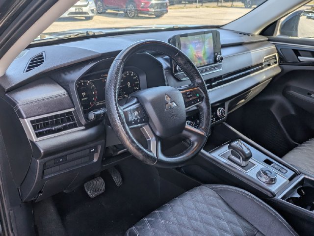 Used 2024 Mitsubishi Outlander SEL FWD image 31