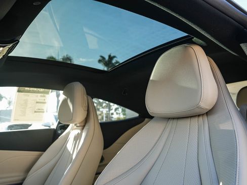 Used 2025 Mercedes-Benz CLE 300 4MATIC Coupe image 20