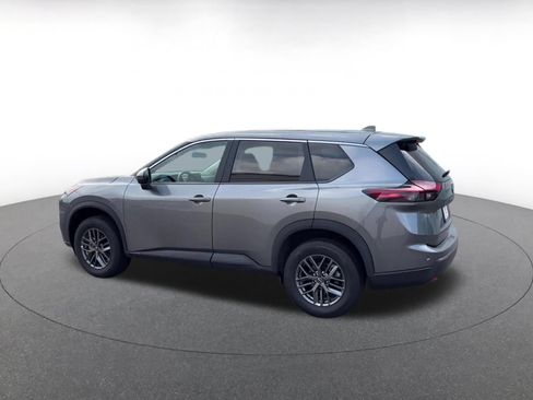 Used 2026 Nissan Rogue SV AWD/4WD image 10