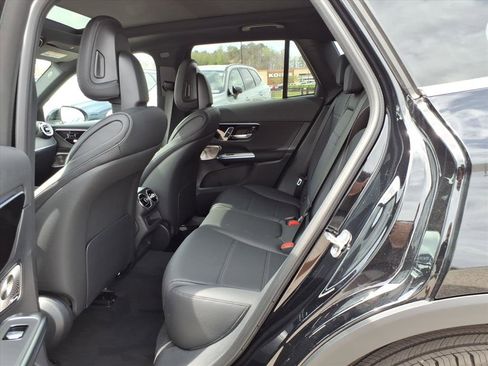 New 2026 Mercedes-Benz GLC 300 4MATIC image 12