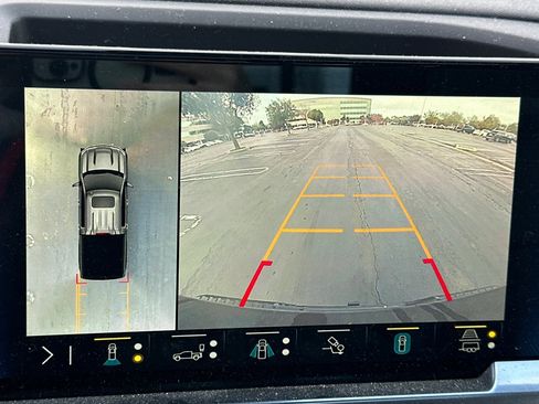 Used 2023 Chevrolet Silverado 1500 High Country w/ High Country Premium Package image 25