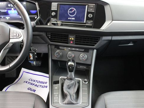 Used 2024 Volkswagen Jetta S FWD image 19